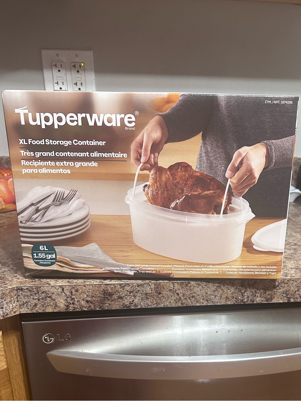 Tupperware XL Food Storage Container - Picture 3 of 5